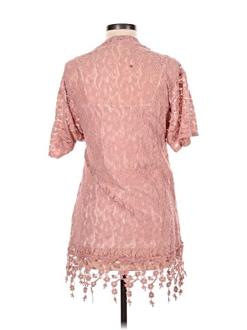 Charlotte Russe Short Sleeve T-Shirt (view 2)