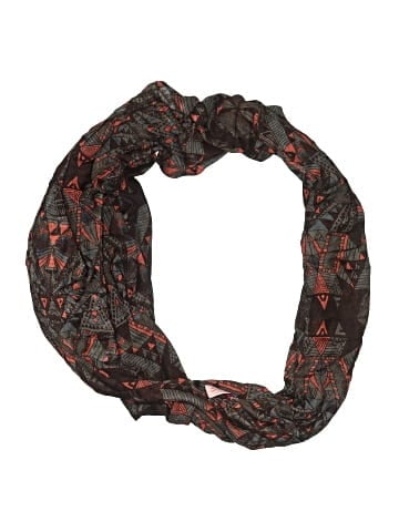 Theodora & Callum Scarf (view 1)