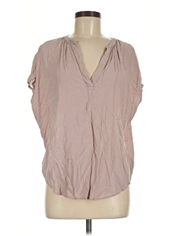 Old Navy Sleeveless T-Shirt (view 1)