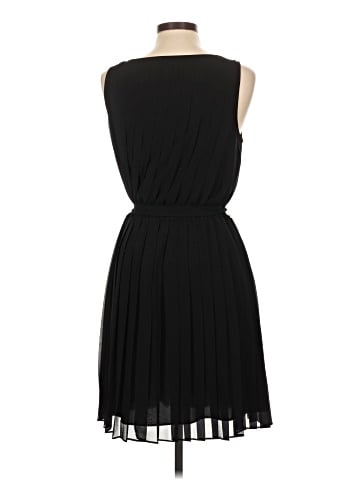 Banana Republic Casual Dress (view 2)