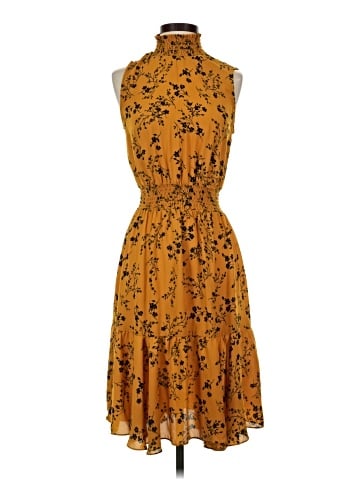 NANETTE Nanette Lepore Casual Dress (view 1)