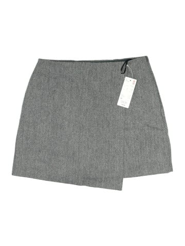 Uniqlo Shorts (view 1)