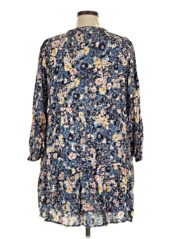 Ann Taylor LOFT Casual Dress (view 2)