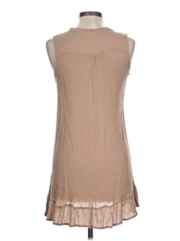 Blu Pepper Sleeveless Blouse (view 2)