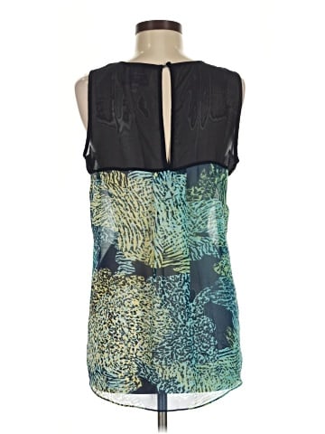 Romeo & Juliet Couture Sleeveless Blouse (view 2)