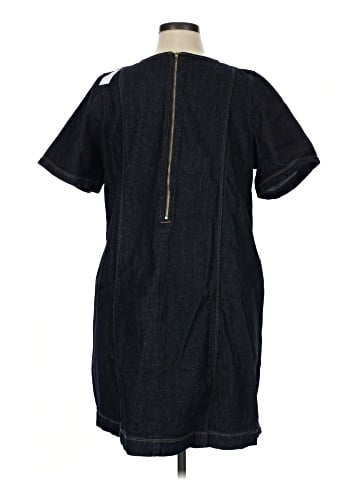 Old Navy Casual Dress (view 2)