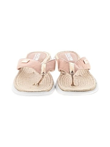 Kenneth Cole REACTION Flip Flops (view 2)