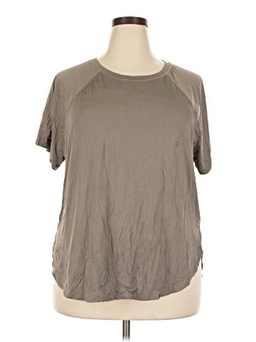 Daisy Fuentes Short Sleeve T-Shirt (view 1)
