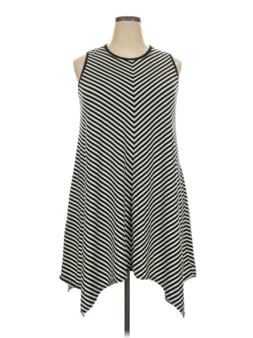 Mossimo Casual Dress (view 1)