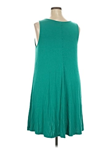 Old Navy Casual Dress (view 2)