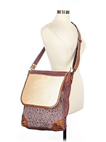 Unbranded Messenger (view 2)