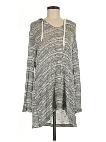 La Blanca Poncho (view 1)