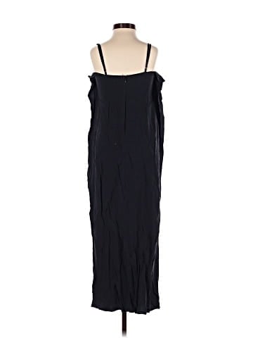 Urban Outfitters Casual Dress (view 2)