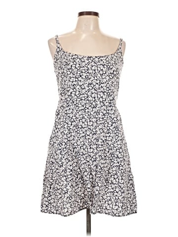 Old Navy Casual Dress (view 1)