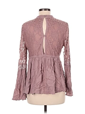 American Eagle Outfitters Long Sleeve Blouse (view 2)