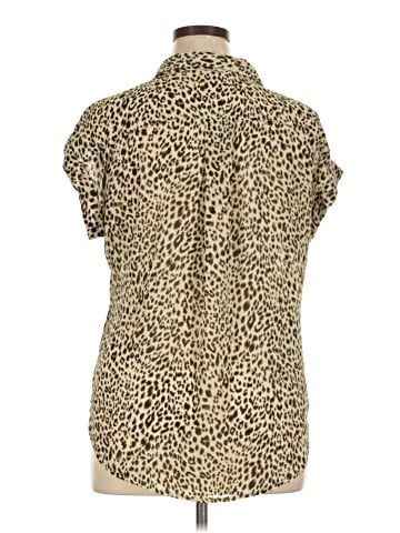 Umgee Short Sleeve Blouse (view 2)
