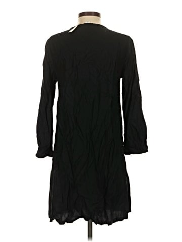 Old Navy Casual Dress (view 2)
