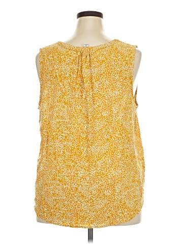 Croft & Barrow Sleeveless T-Shirt (view 2)