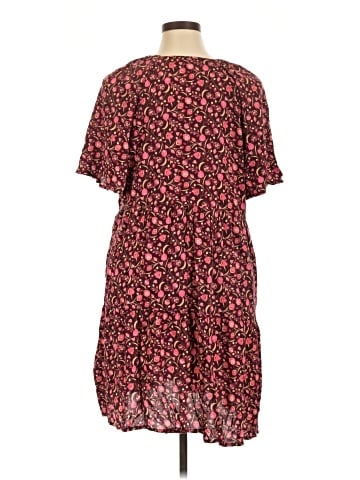 Old Navy Casual Dress (view 2)