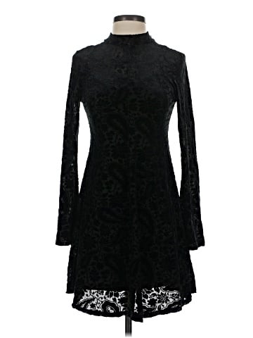 Old Navy Casual Dress (view 1)