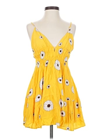 Urban Outfitters Casual Dress (view 1)