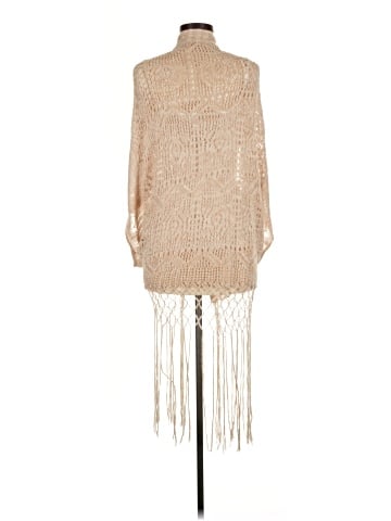 Lovestitch Poncho (view 2)