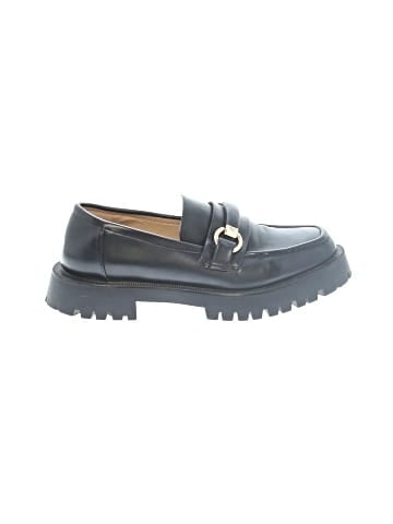 Zara Flats (view 1)