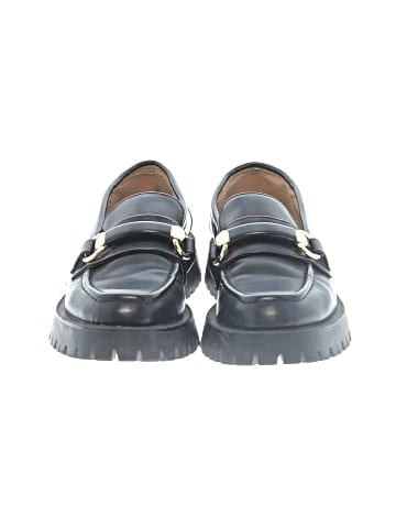 Zara Flats (view 2)