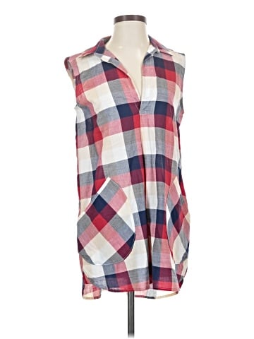 Ivy Jane Sleeveless Button-Down Shirt (view 1)