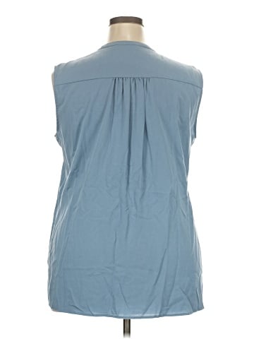 Uniqlo Sleeveless Button-Down Shirt (view 2)