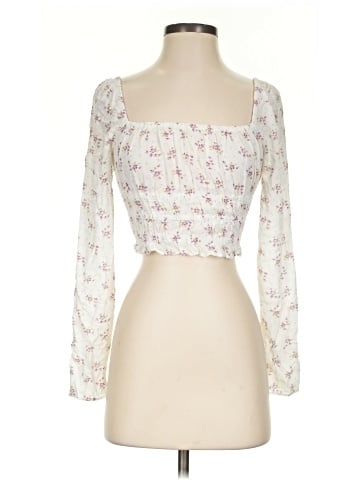 Urban Outfitters 3/4 Sleeve T-Shirt (view 1)