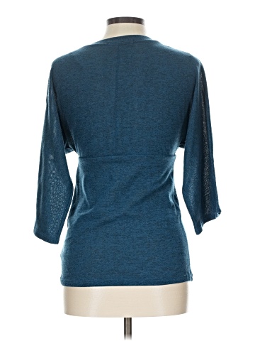 Charlotte Russe 3/4 Sleeve T-Shirt (view 2)
