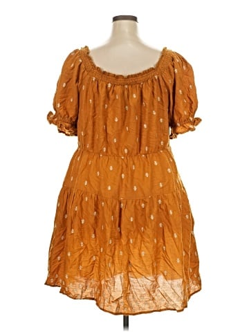 Old Navy Casual Dress (view 2)
