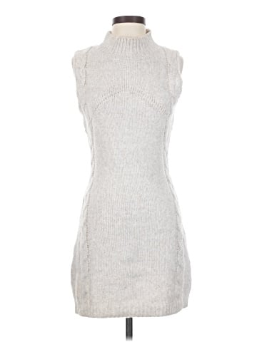 Le Lis Casual Dress (view 1)