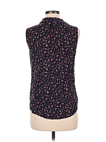 Pull&Bear Sleeveless Button-Down Shirt (view 2)