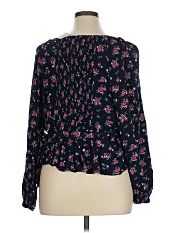Old Navy 3/4 Sleeve Blouse (view 2)