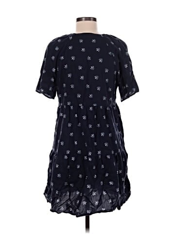 Old Navy Casual Dress (view 2)