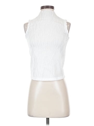 DAZY Sleeveless Top (view 1)