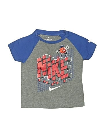 Nike Short Sleeve T-Shirt (view 1)