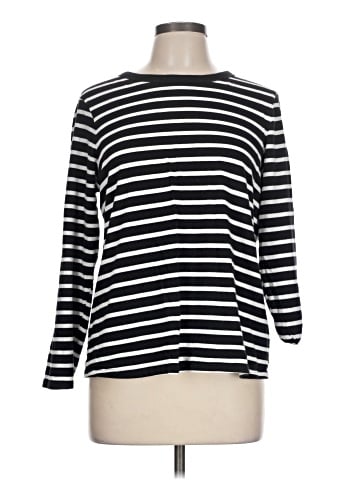 Old Navy Long Sleeve T-Shirt (view 1)