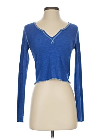 American Eagle Outfitters Long Sleeve T-Shirt (view 1)