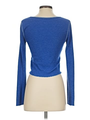 American Eagle Outfitters Long Sleeve T-Shirt (view 2)
