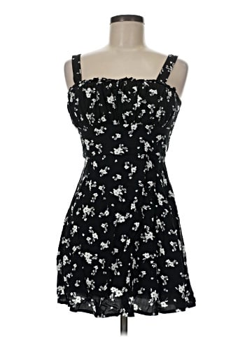 Trixxi Sleeveless Top (view 1)