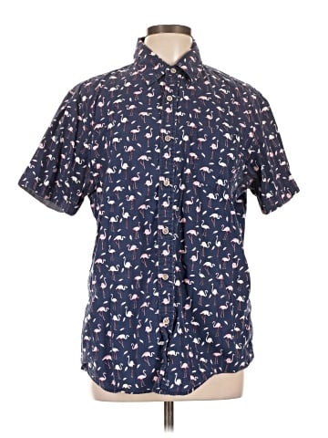 Lee Short Sleeve Button-Down Shirt (view 1)