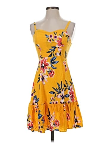 Old Navy Casual Dress (view 1)