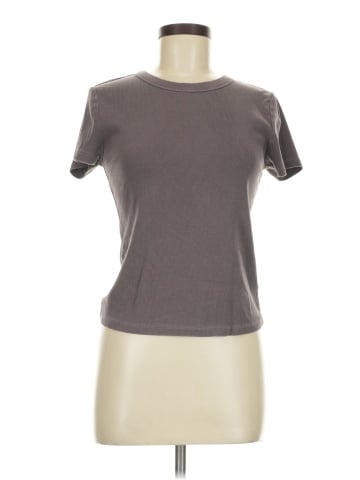 Old Navy Short Sleeve T-Shirt (view 1)