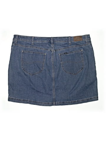 Lee Skort (view 2)