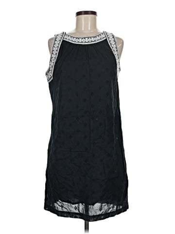 Old Navy Casual Dress (view 1)