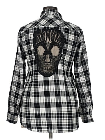 Hot Topic Long Sleeve Button-Down Shirt (view 2)
