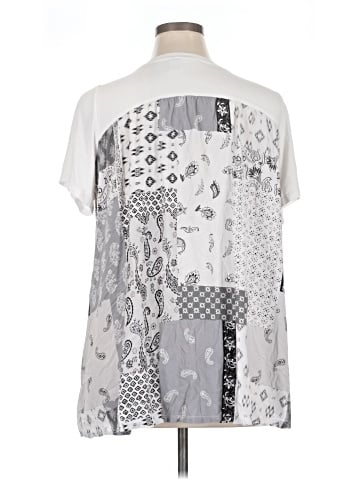 LOGO by Lori Goldstein Short Sleeve T-Shirt (view 2)